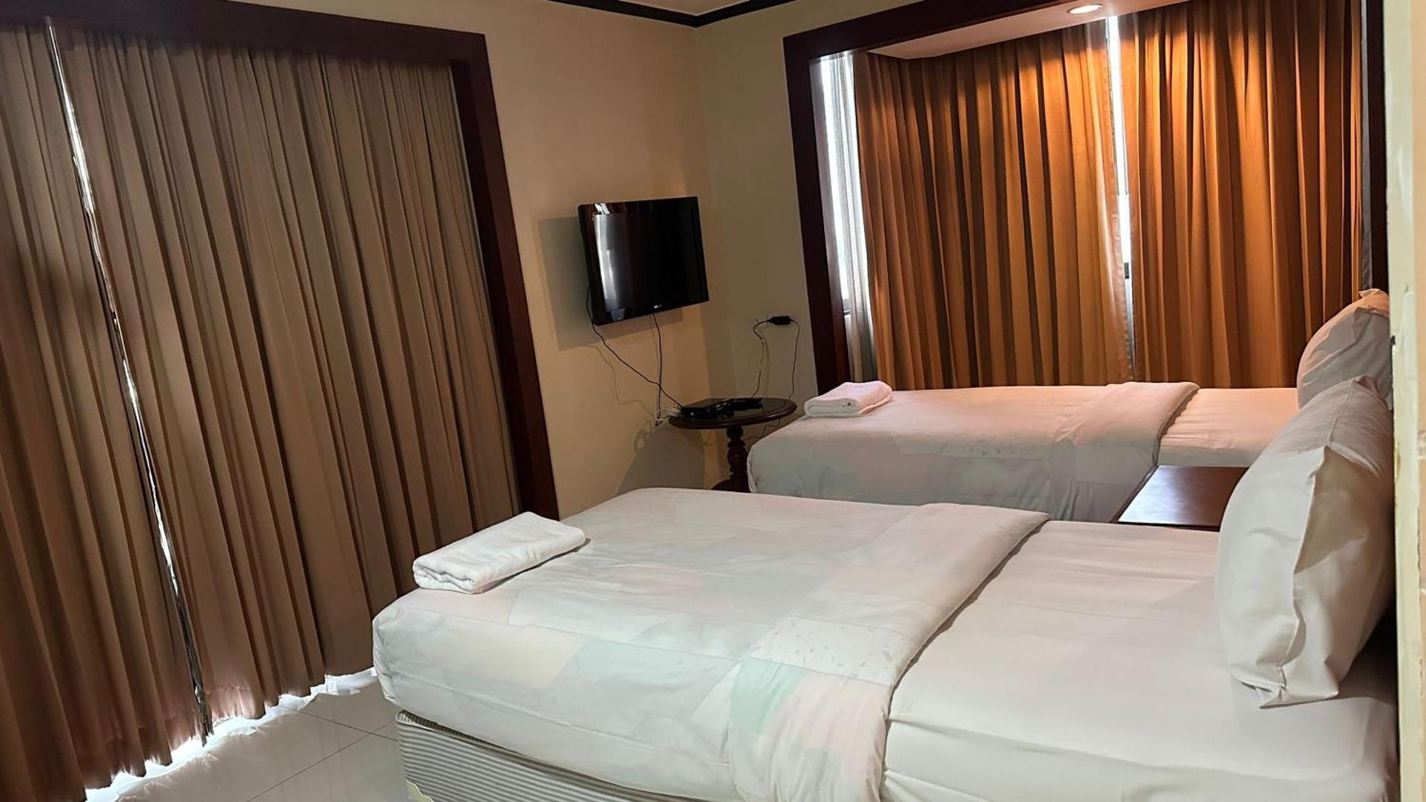 Affordable Serviced Apartments In Nana Omni Tower - Prime Sukhumvit Location Bangkok Kültér fotó