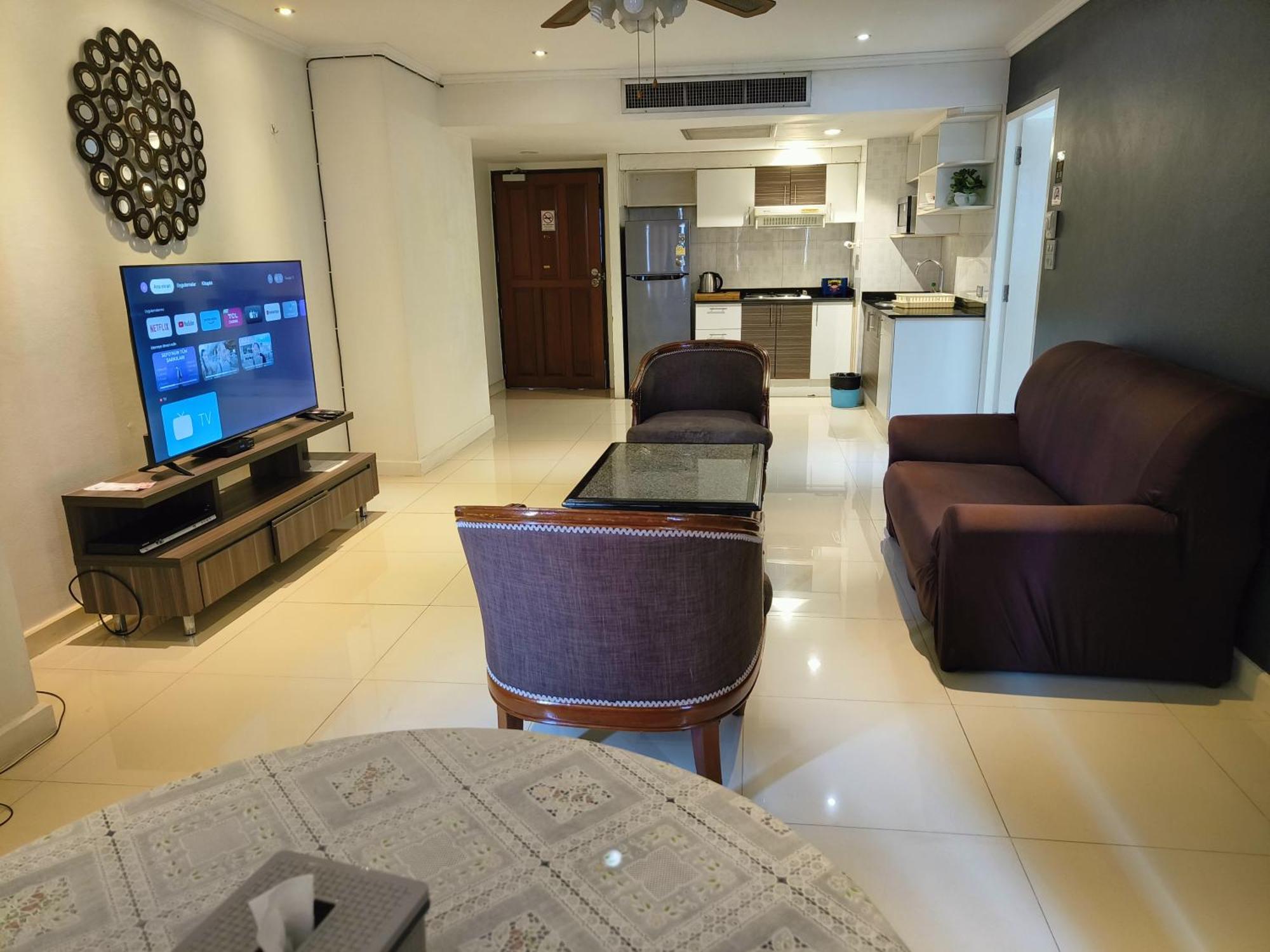 Affordable Serviced Apartments In Nana Omni Tower - Prime Sukhumvit Location Bangkok Kültér fotó