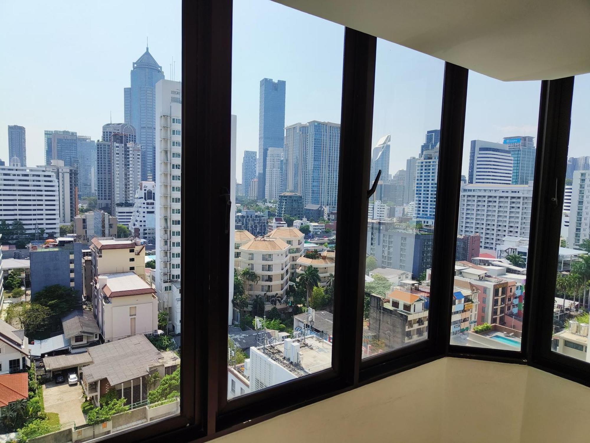 Affordable Serviced Apartments In Nana Omni Tower - Prime Sukhumvit Location Bangkok Kültér fotó