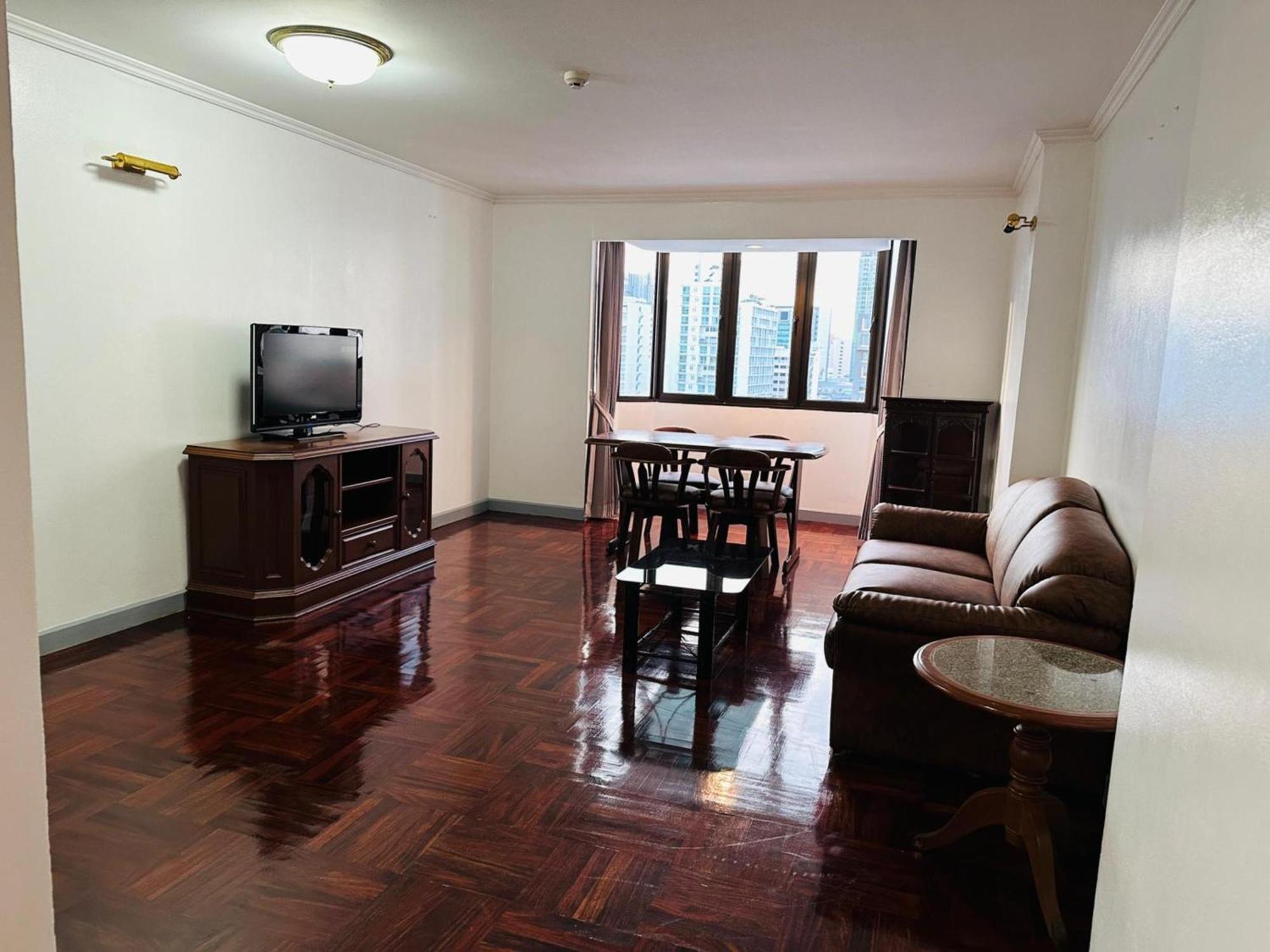 Affordable Serviced Apartments In Nana Omni Tower - Prime Sukhumvit Location Bangkok Kültér fotó