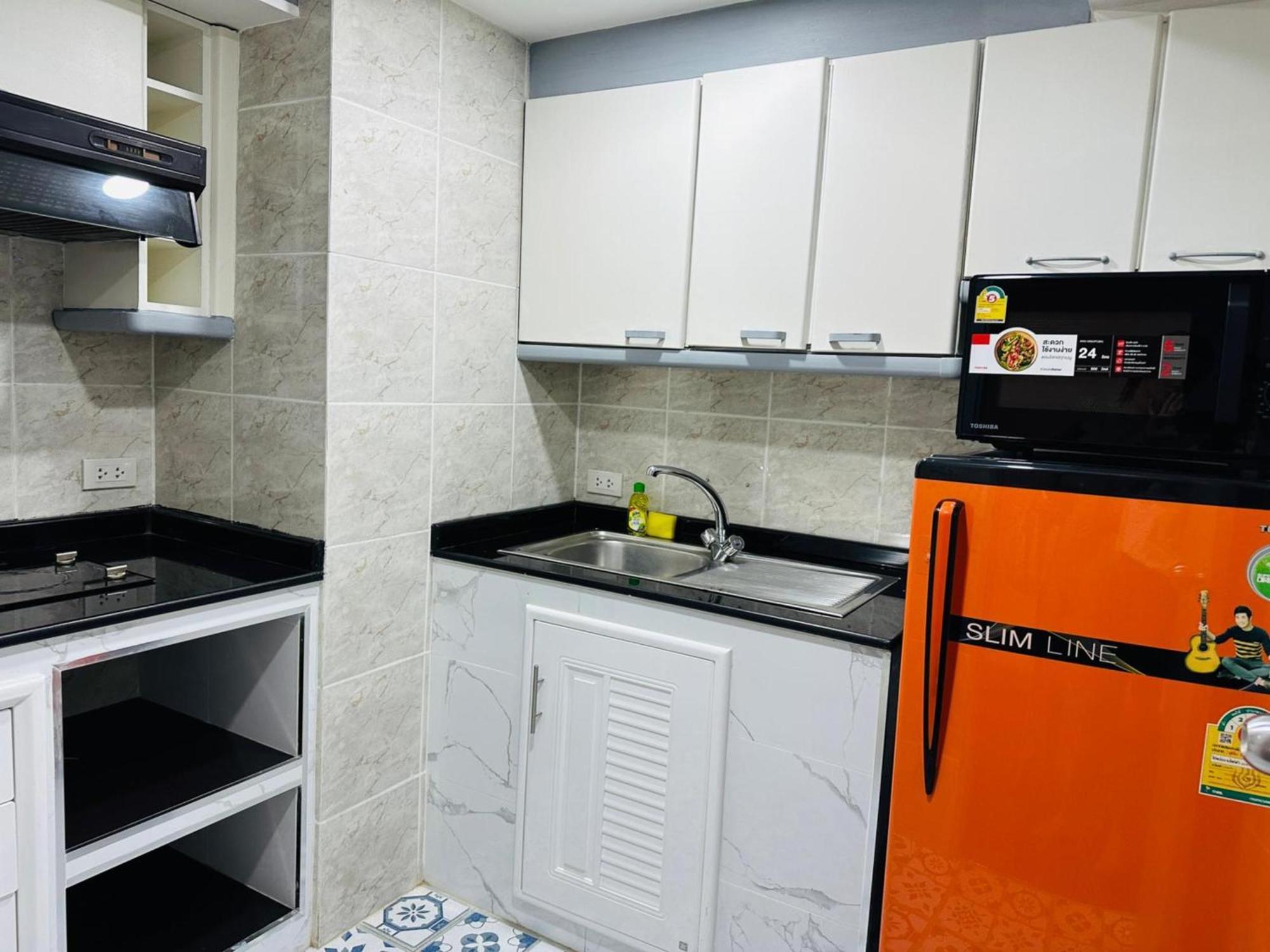 Affordable Serviced Apartments In Nana Omni Tower - Prime Sukhumvit Location Bangkok Kültér fotó