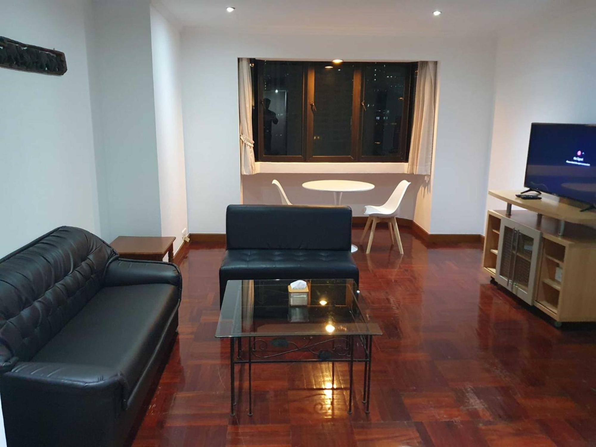 Affordable Serviced Apartments In Nana Omni Tower - Prime Sukhumvit Location Bangkok Kültér fotó